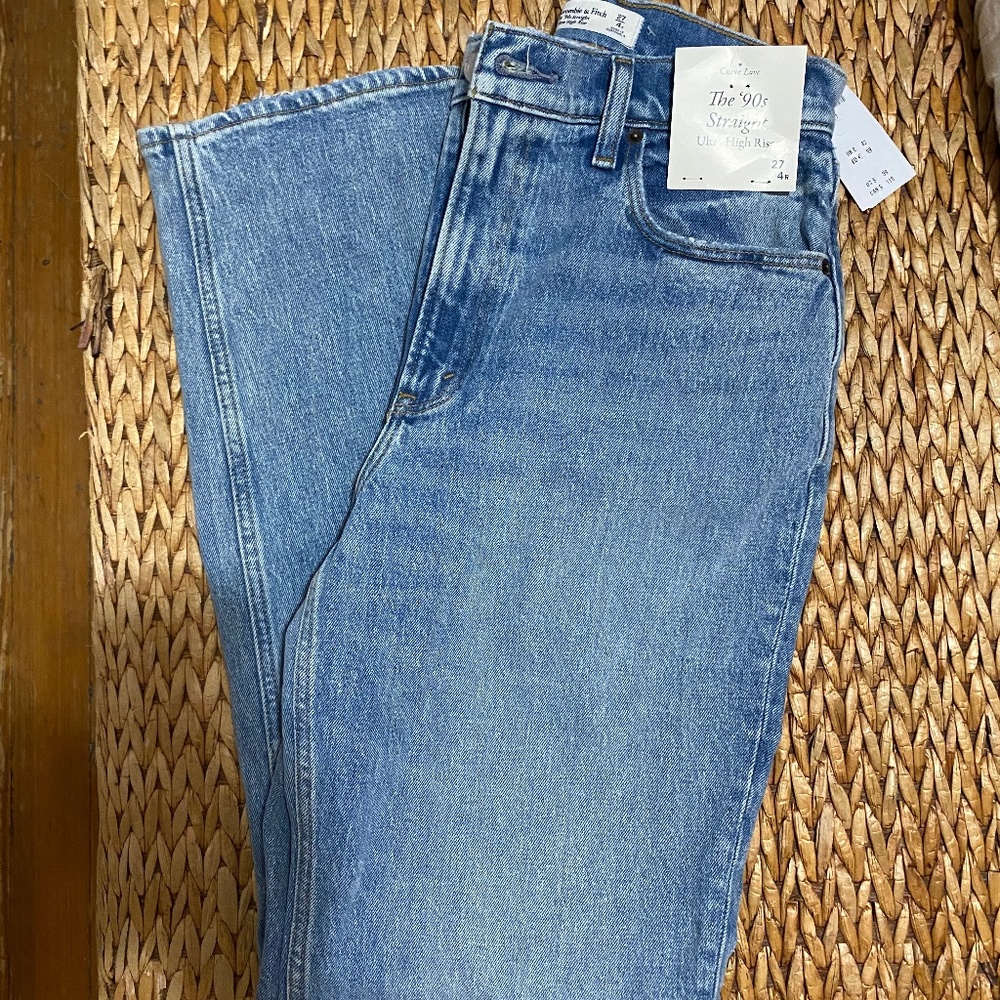 Abercrombie 90’s Straight Leg Ultra High Rise Curve Love